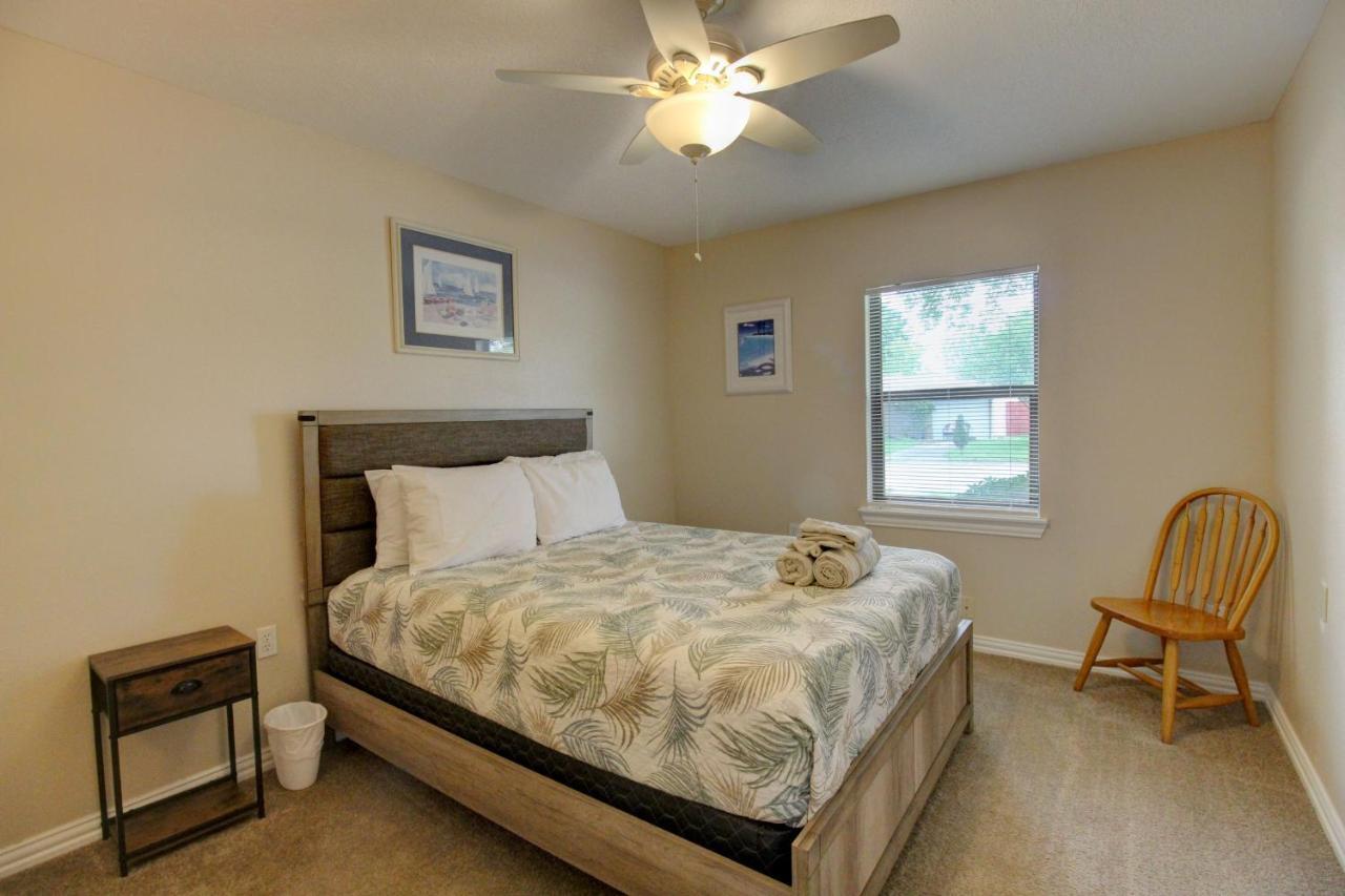 Charming 2Br Near University, Beach & Attractions Galveston Eksteriør bilde