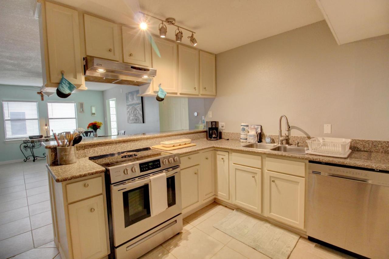 Charming 2Br Near University, Beach & Attractions Galveston Eksteriør bilde